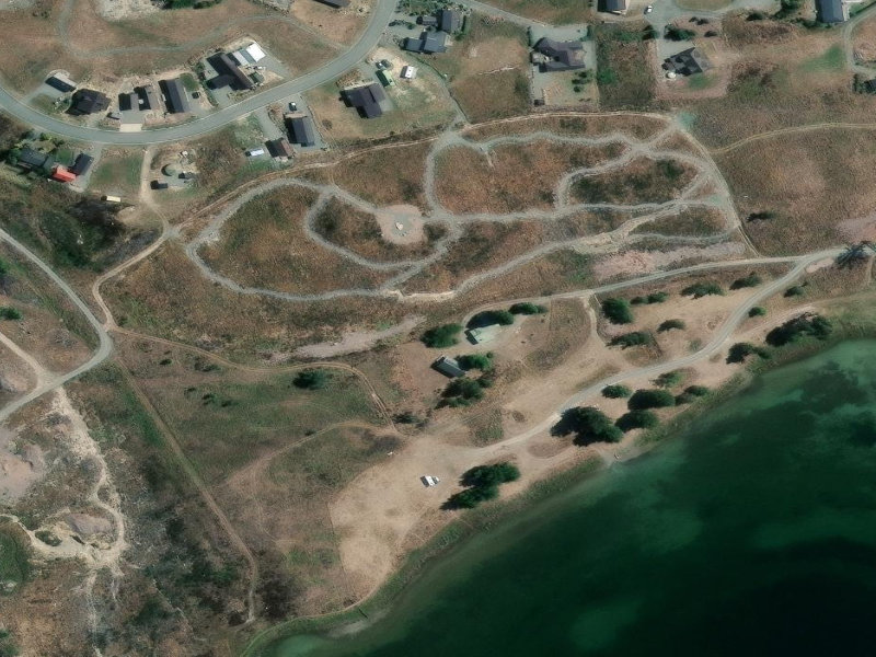 aerial view of Lake Middleton Reserve and the ground around it