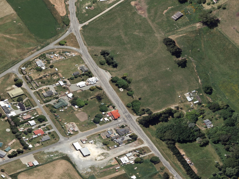 aerial view of Albury War Memorial and the ground around it