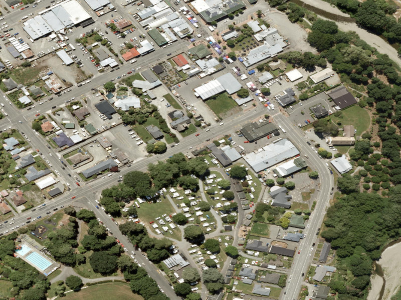 aerial view of Geraldine Toilets, Cox Street and the ground around it
