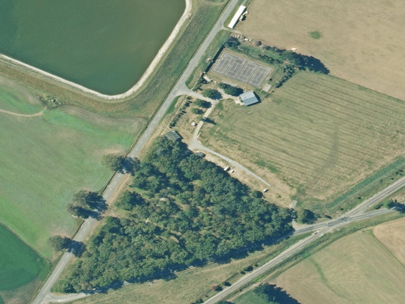 aerial view of Glenmark Reserve Public Toilets and the ground around it