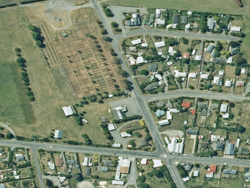 aerial view of Hawarden Hall Public Toilets and the ground around it