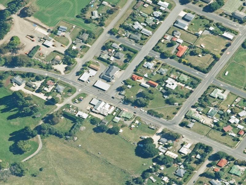 aerial view of Waiau Village Green Public Toilets and the ground around it