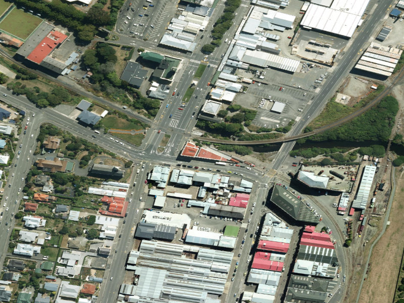 aerial view of Itchen Street Public Toilets and the ground around it