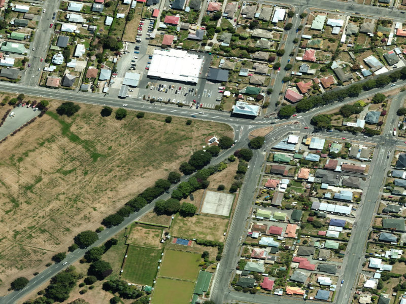 aerial view of Awamoa Park Public Toilets and the ground around it