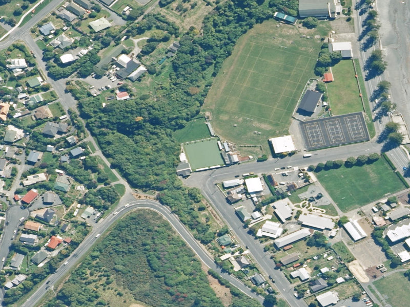 aerial view of Takahanga Bowling Club and the ground around it