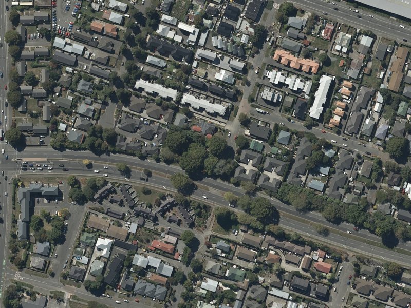 aerial view of Thackeray Reserve and the ground around it