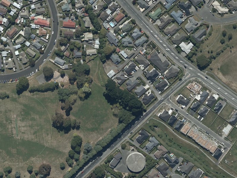 aerial view of Wilmers Esplanade Reserve and the ground around it