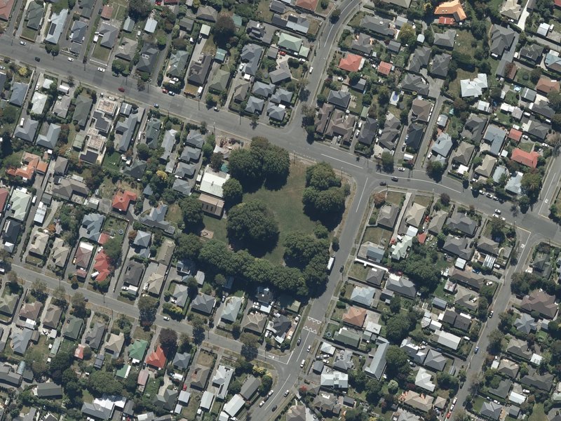 aerial view of Staveley Reserve and the ground around it