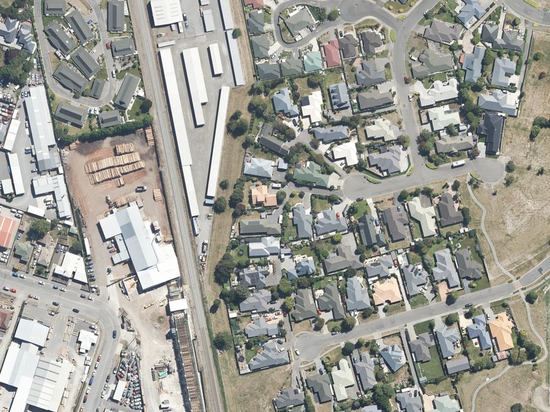 aerial view of Courtenay Downs Walkway and the ground around it