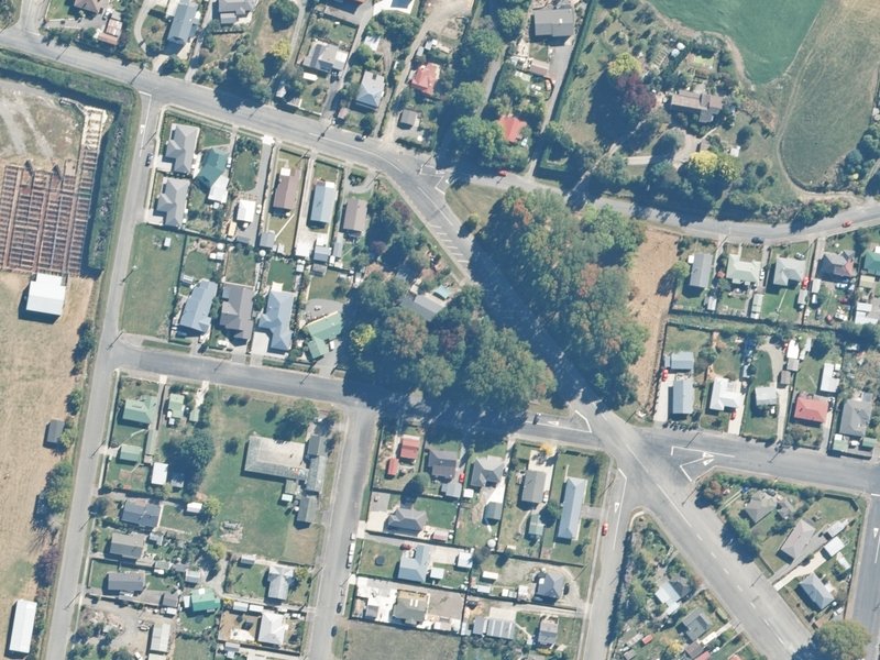 aerial view of Cadman Street Playgroup Reserve and the ground around it