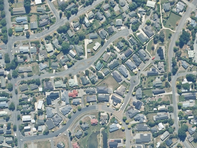 aerial view of Caverhill Close Accessways and the ground around it