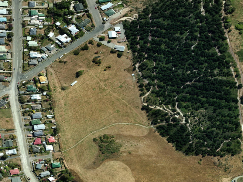 aerial view of Glen Eden Reserve and the ground around it