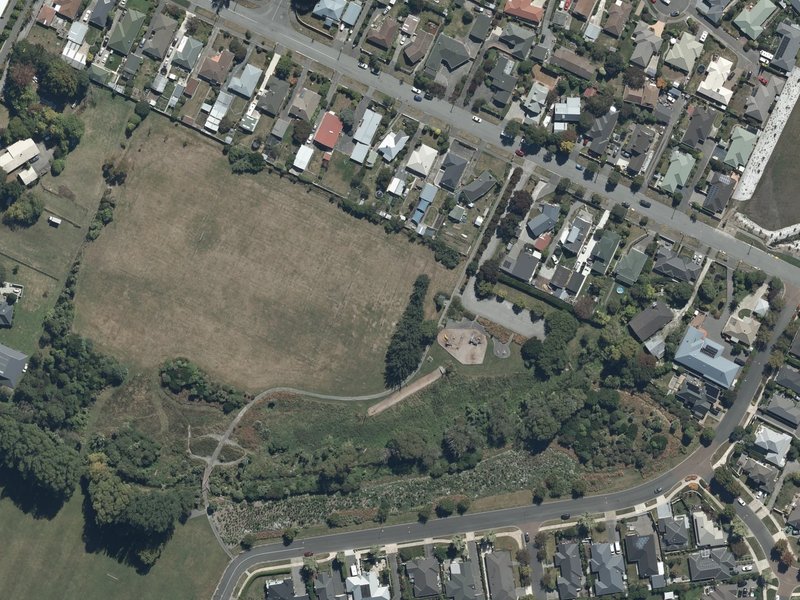 aerial view of Englefield Reserve and the ground around it