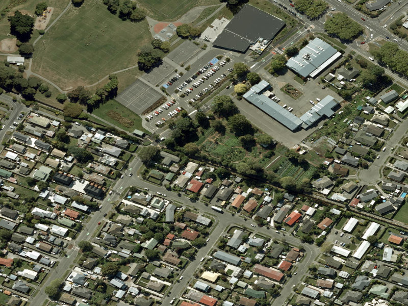 aerial view of Walk and bike track through Woolston and the ground around it