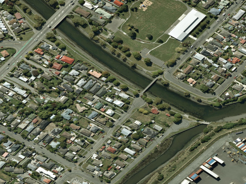 aerial view of Walk and bike track through Woolston and the ground around it