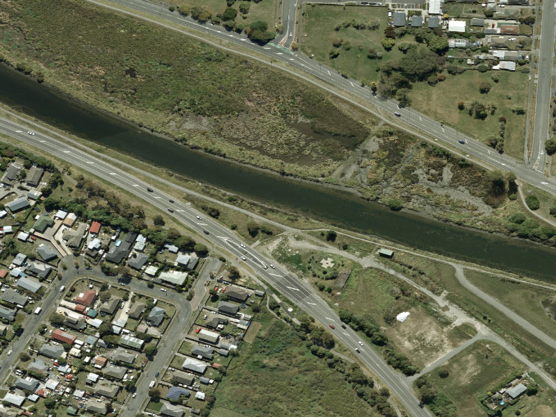 aerial view of Walk and bike track through Bexley and the ground around it