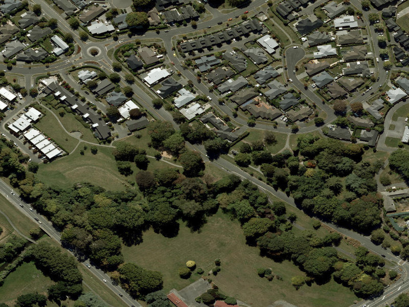 aerial view of Walk and bike track through Hillmorton and the ground around it