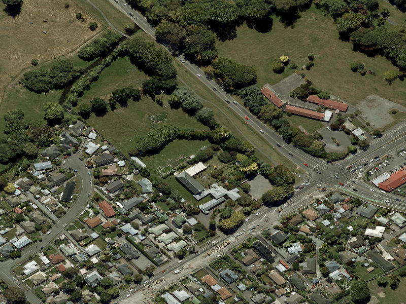 aerial view of Walk and bike track through Hillmorton and the ground around it