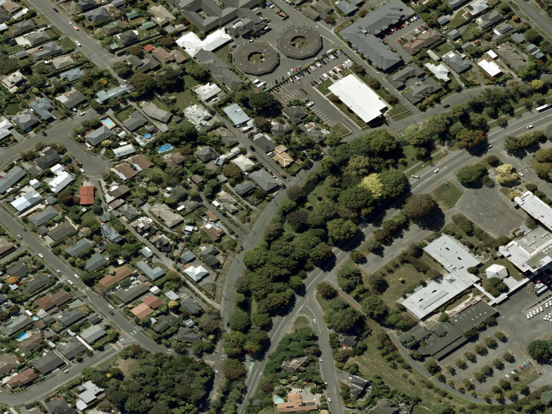 aerial view of Walk and bike track through Somerfield and the ground around it