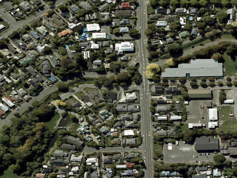 aerial view of Walk and bike track through Cashmere and the ground around it