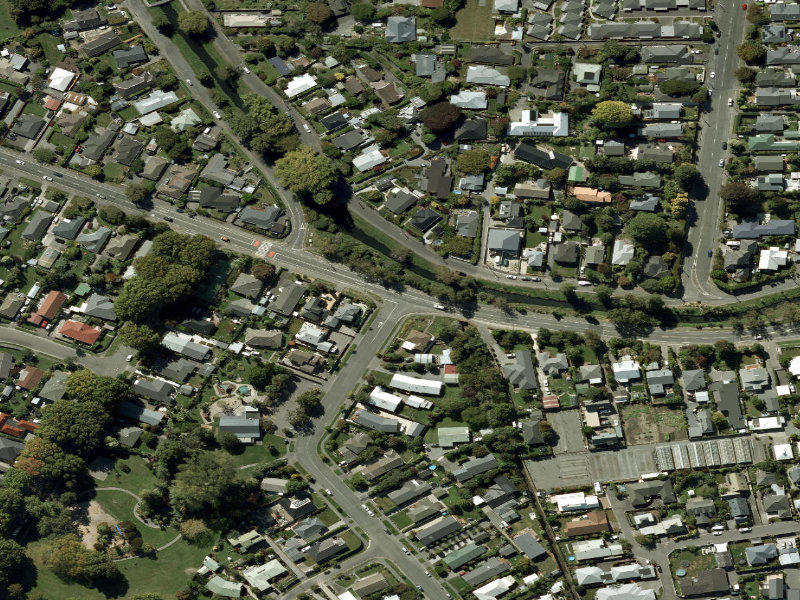 aerial view of Walk and bike track through Cashmere and the ground around it