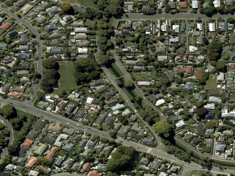 aerial view of Walk and bike track through Cashmere and the ground around it