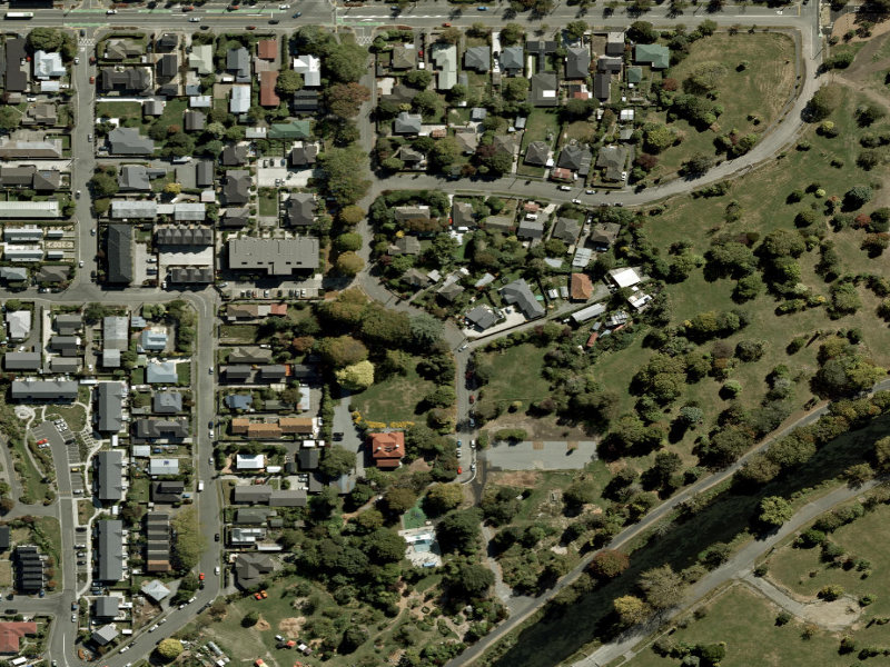 aerial view of Walk and bike track through Richmond and the ground around it
