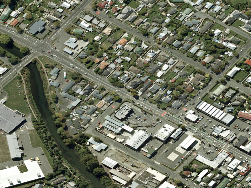 aerial view of Walk and bike track through Woolston and the ground around it