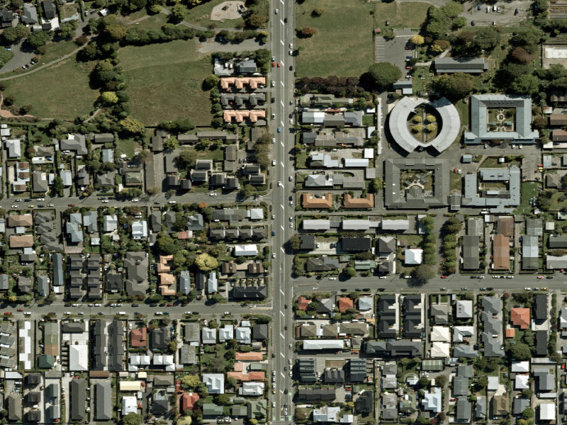 aerial view of Walk and bike track through Richmond and the ground around it