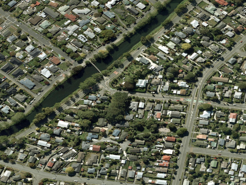 aerial view of Walk and bike track through Woolston and the ground around it