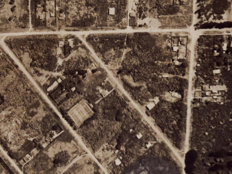 16 Pinewood Avenue from the air, 1925-1929