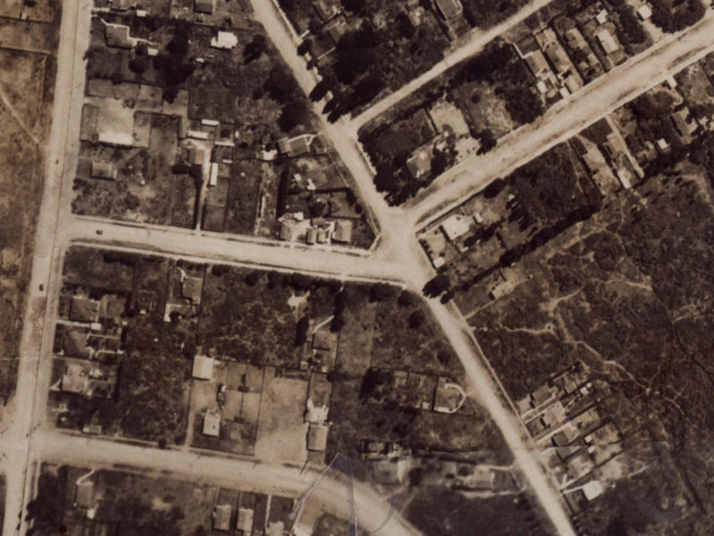 5-7 Saltaire Street from the air, 1925-1929