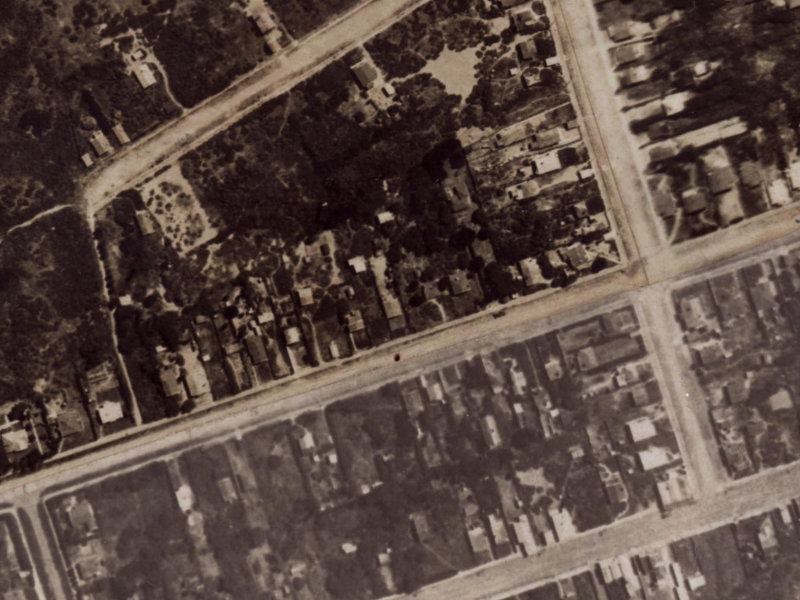 48 Leaver Terrace from the air, 1925-1929