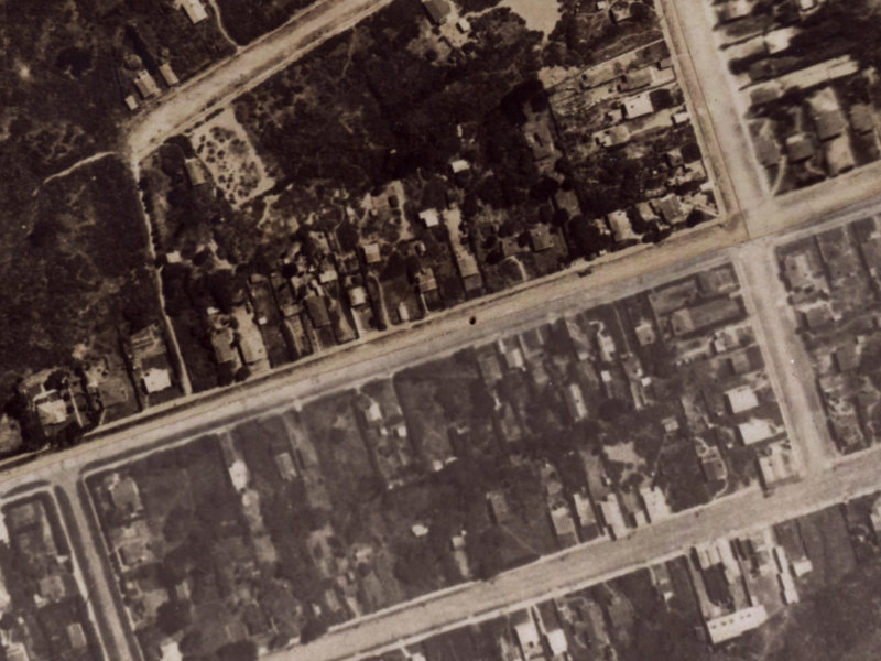 52 Leaver Terrace from the air, 1925-1929