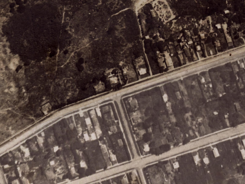 85 Leaver Terrace from the air, 1925-1929