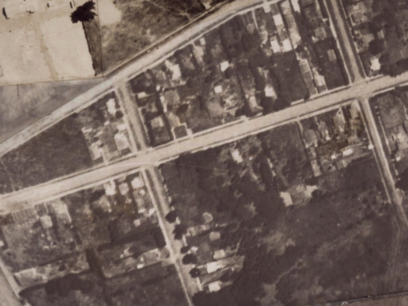 132 Bowhill Road from the air, 1925-1929
