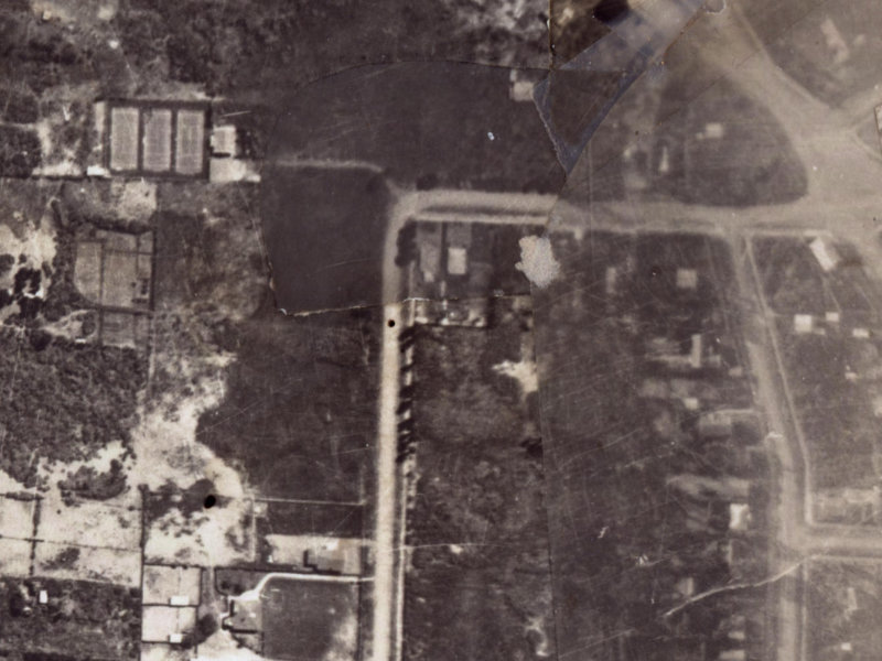 47 Palmers Road from the air, 1925-1929