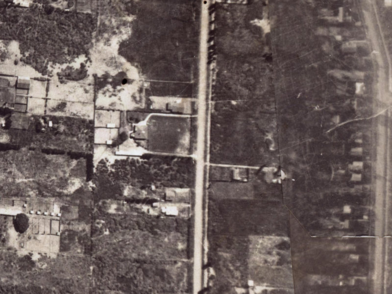 84 Palmers Road from the air, 1925-1929
