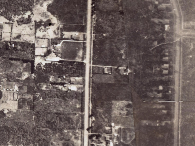 81 Palmers Road from the air, 1925-1929