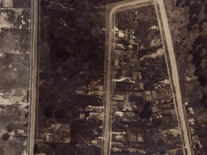 24 Sinclair Street from the air, 1925-1929