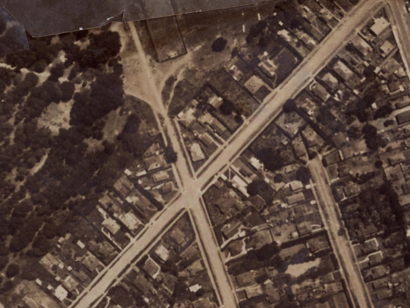 Lonsdale Street from the air, 1925-1929
