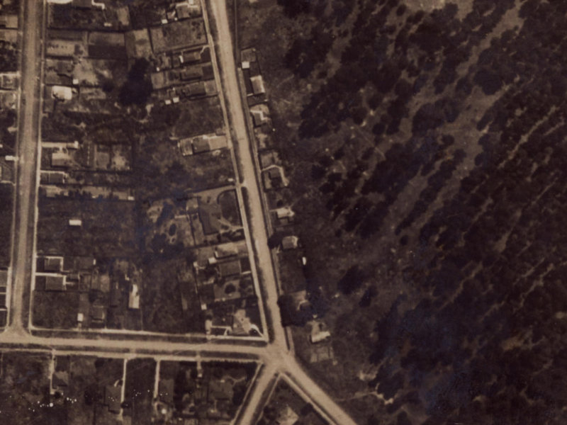 321 Keyes Road from the air, 1925-1929