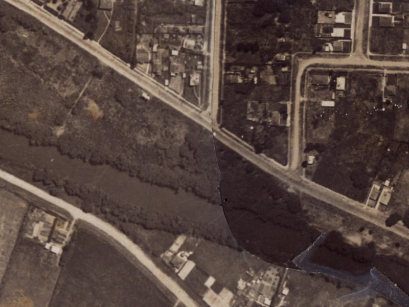530–533 New Brighton Road from the air, 1925-1929