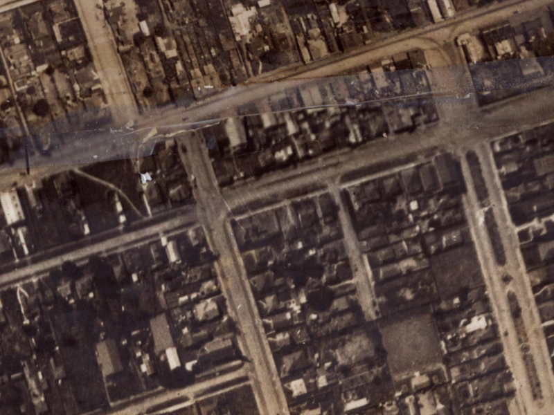 35-47 Beresford Street from the air, 1925-1929