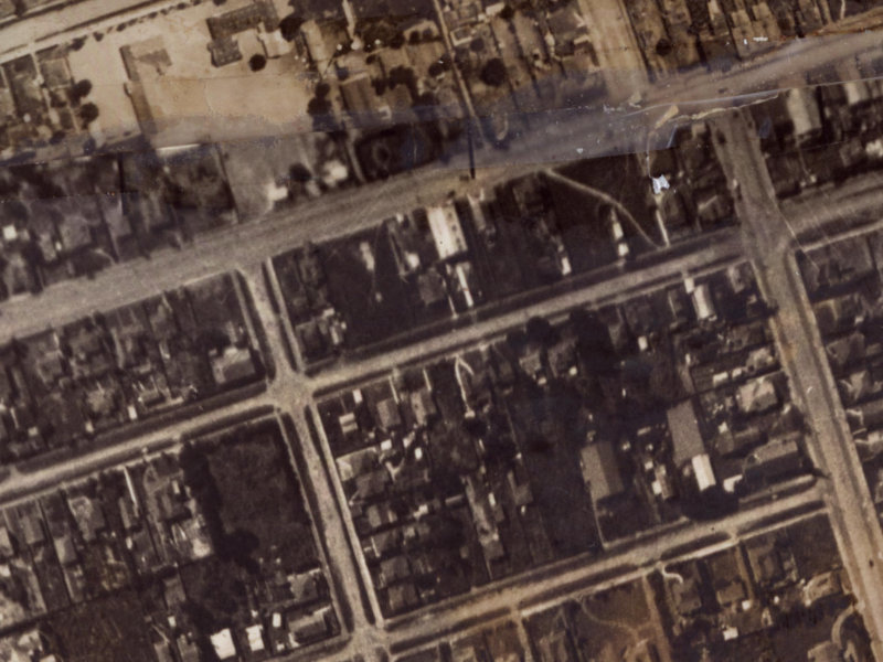 77 Beresford Street from the air, 1925-1929