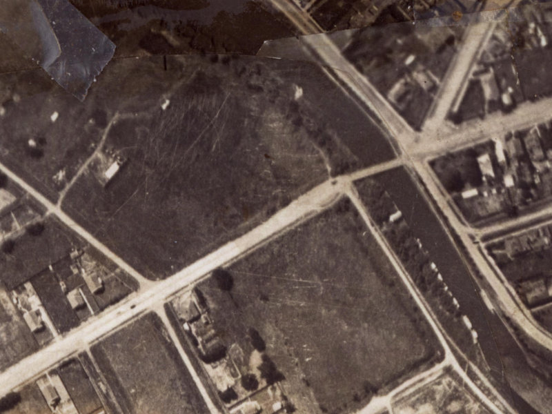 651-657 Pages Road from the air, 1925-1929