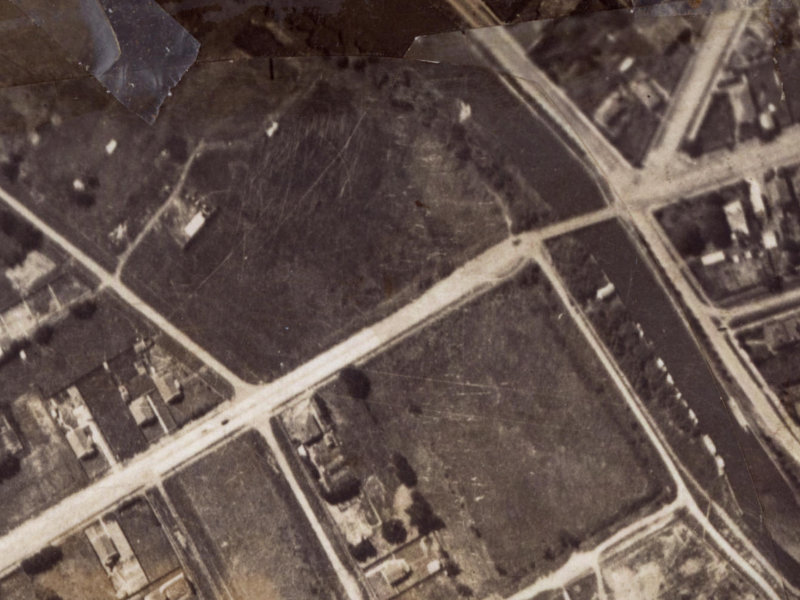 651-655 Pages Road from the air, 1925-1929