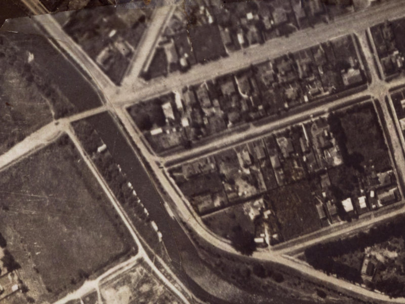121 Beresford Street from the air, 1925-1929