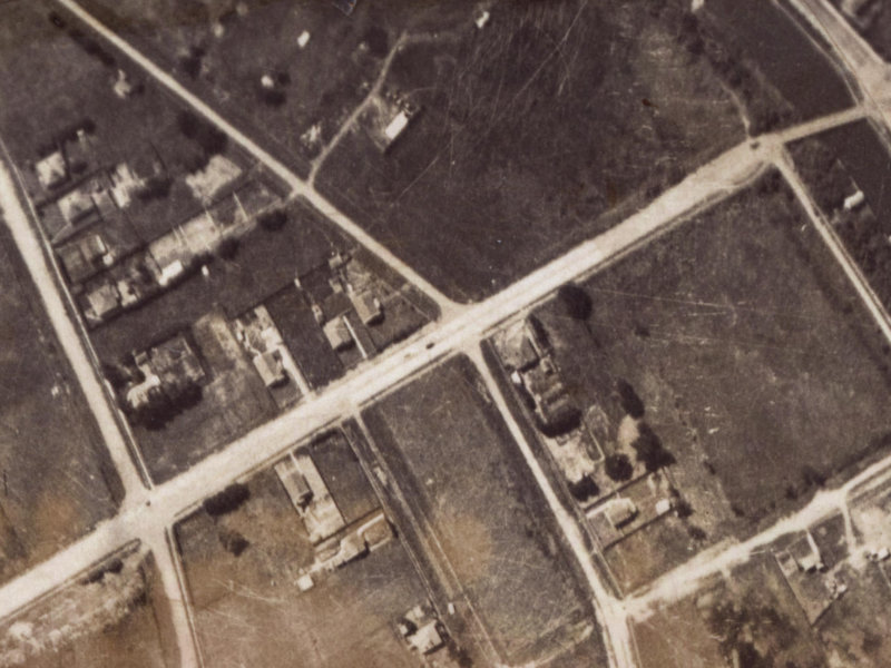 652-654 Pages Road from the air, 1925-1929