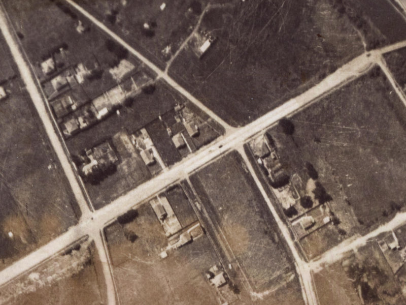 645-647 Pages Road from the air, 1925-1929